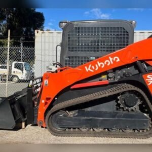 2021 kubota loader r220000